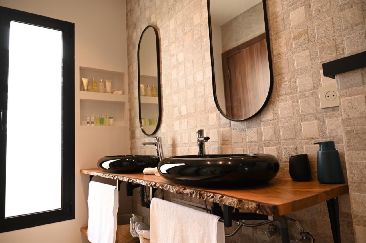 Villa Enzo — WhatsApp Image 2026-02-06 at 12.49.05 (9).jpeg